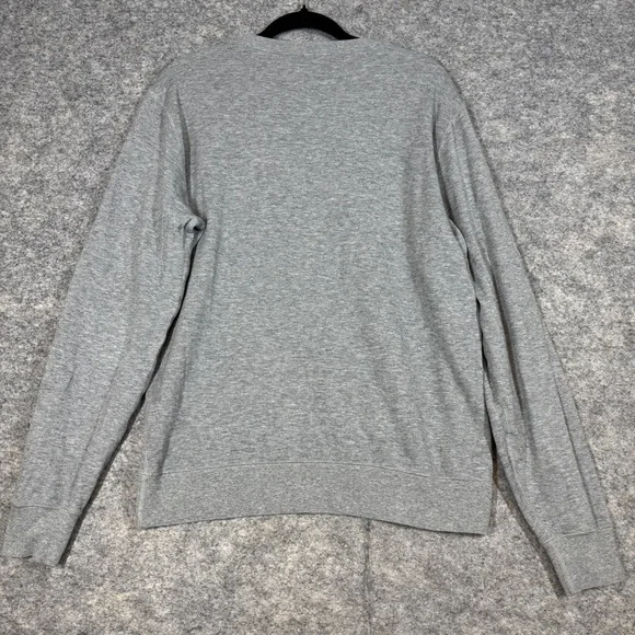 Vuori Gray Long Sleeve Sweatshirt Crewneck Pocket Athleisure Pullover Size M - Picture 10 of 15